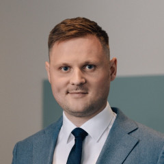 Dr. Christopher Stief
